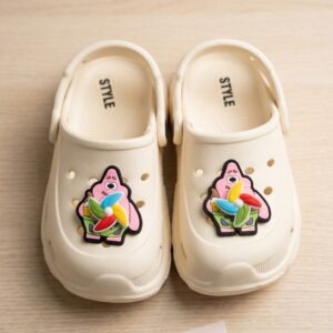 Kids' Star Character Pin Clogs